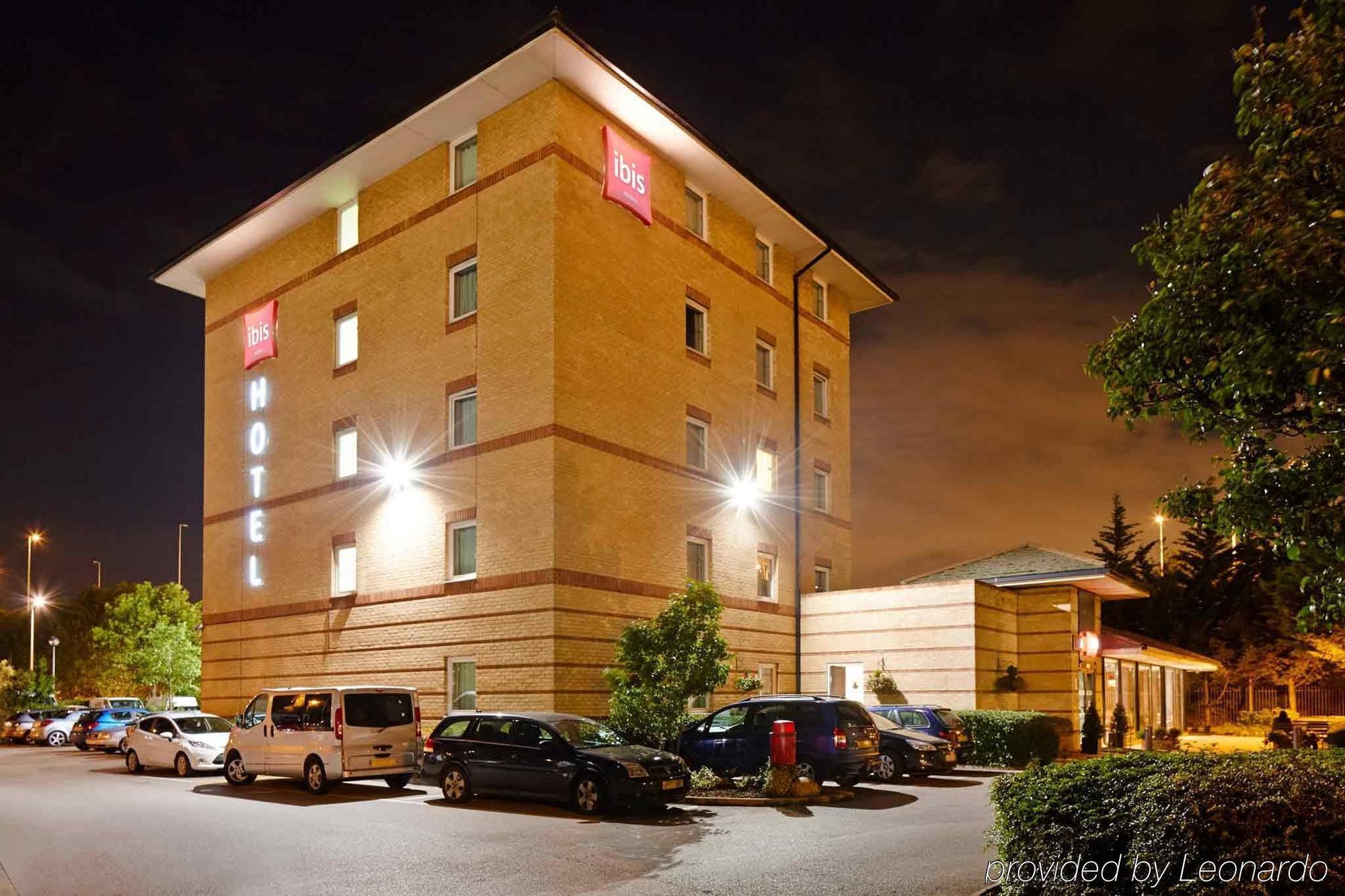 Ibis London Thurrock M25 Grays Dış mekan fotoğraf